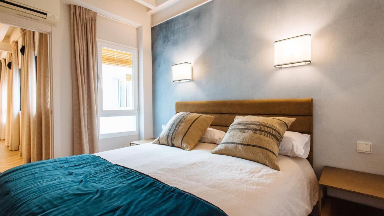 Relator Apartment *